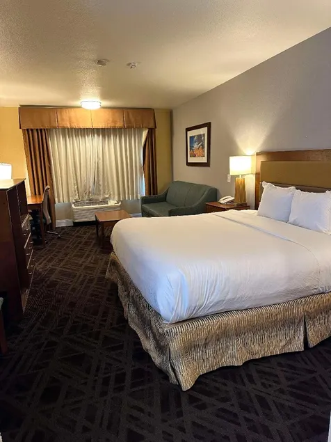 Inn at Joshua Tree - Image 1