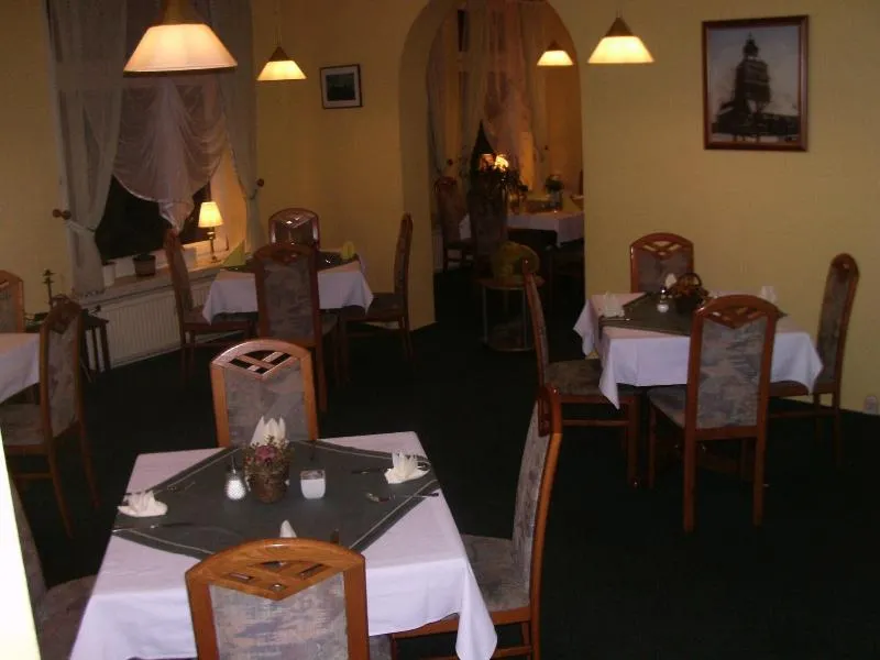 Hotel-Restaurant zur Eldenburg - Image 1
