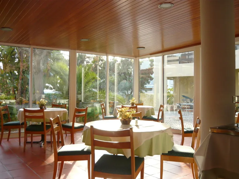 Praia da Lota Resort - Hotel - Image 1