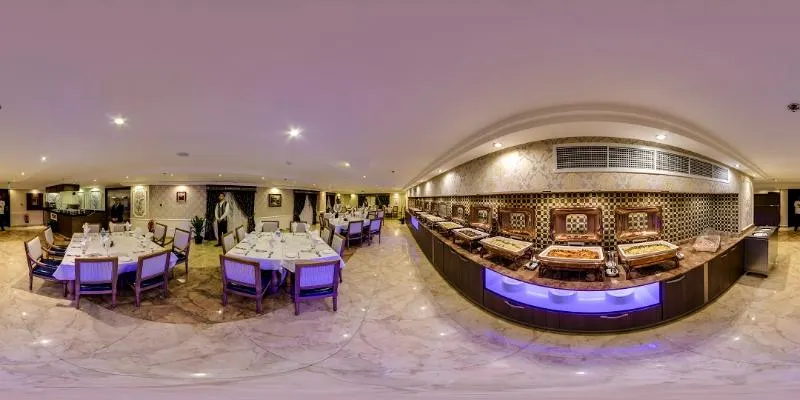 Grand Park Hotel - Image 1