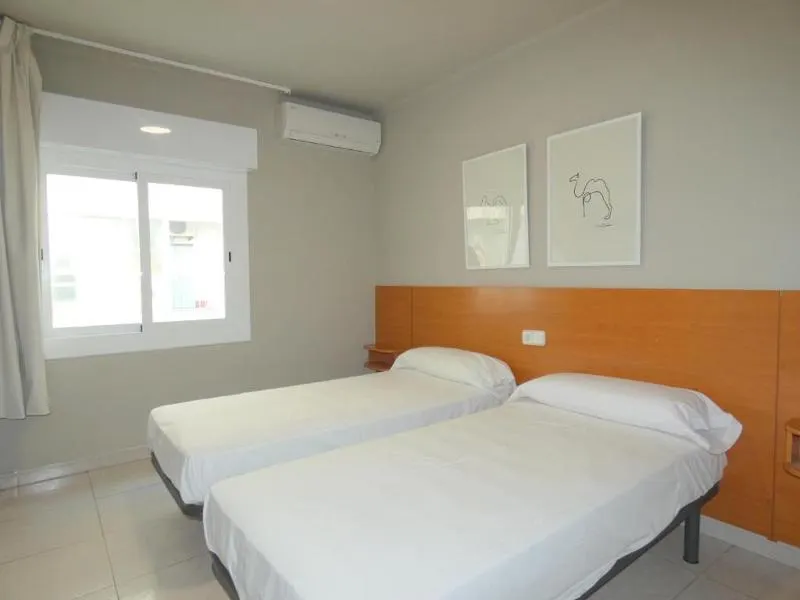 DIFFERENTFLATS Acantilados - Image 1
