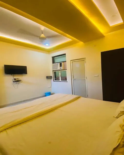 Upmanyu Guest House - Image 1