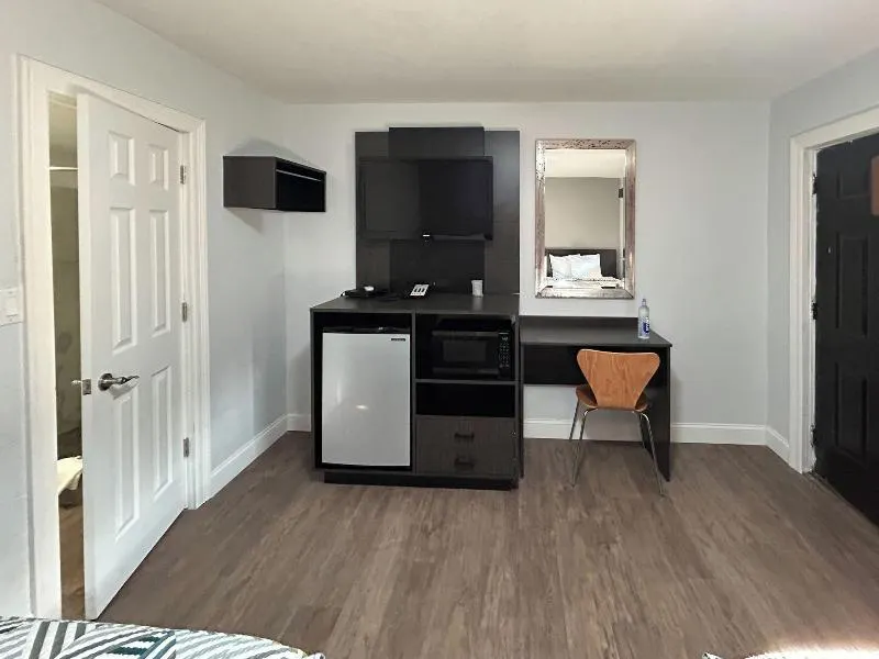 Regal Inn Ponca City - Image 1