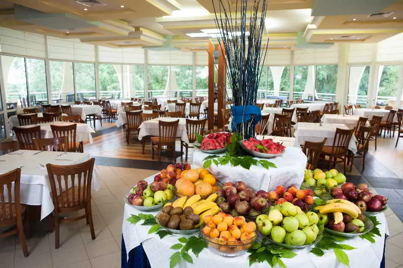Hotel Laguna Mare - Image 1