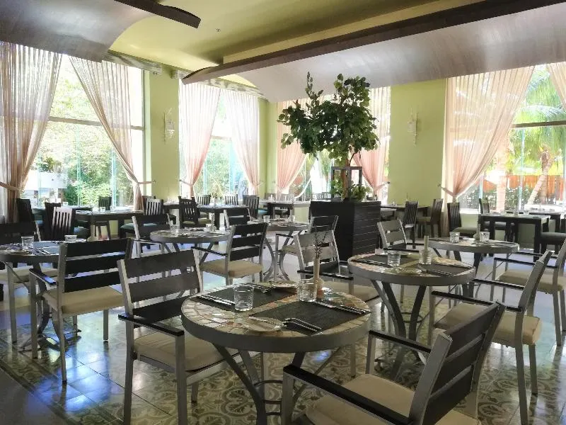 El Dorado Seaside Suites Spa Resort Al - Image 1