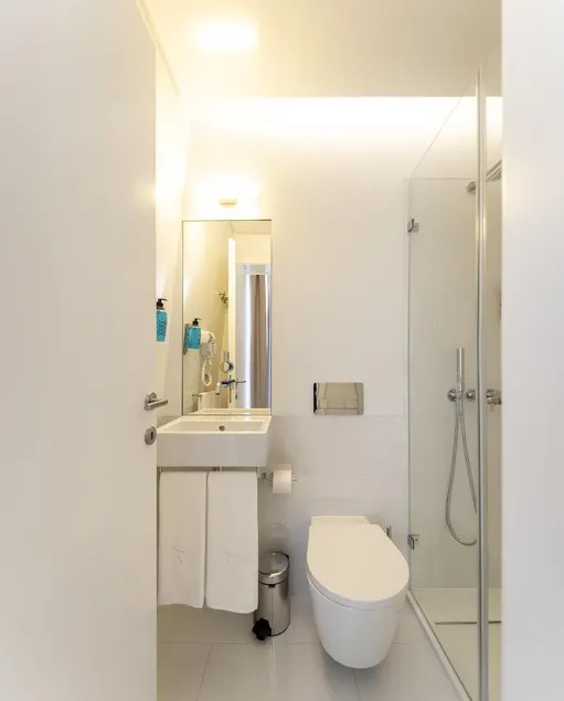 Lisbon Serviced Apartments Madalena - Image 1