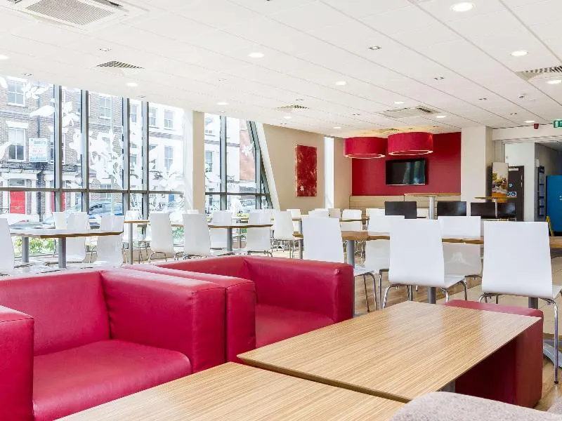 Travelodge Aldershot - Image 1