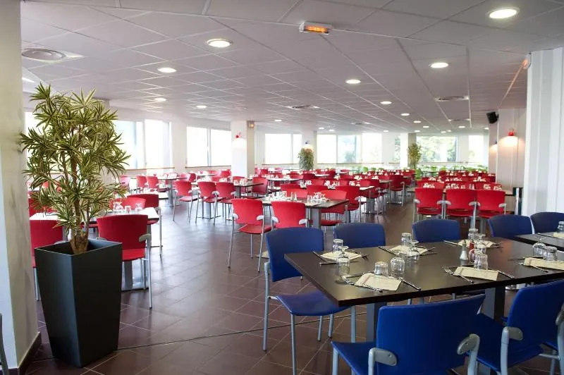 Club Les Hyvans - Image 1
