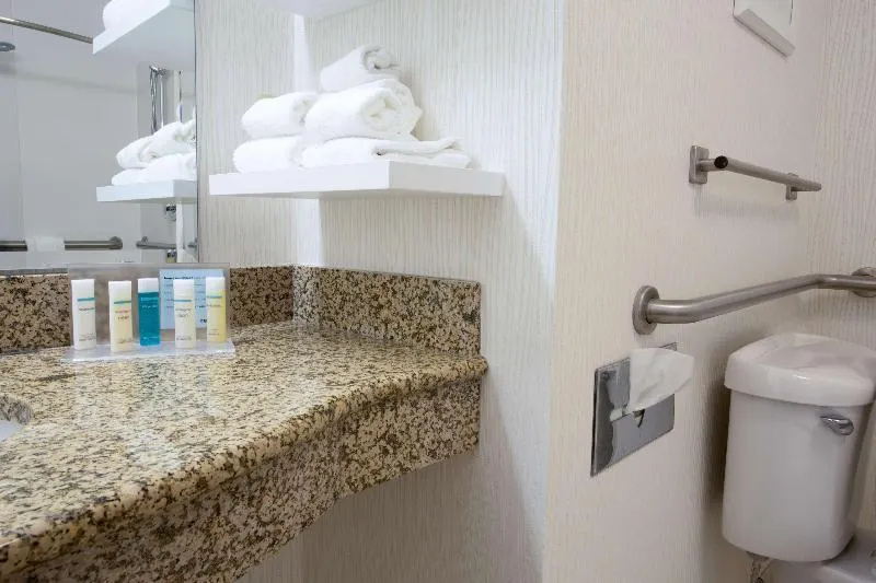 Hampton Inn St. Louis Southwest - Image 1