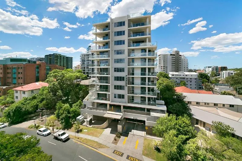 Quest South Brisbane - Image 1