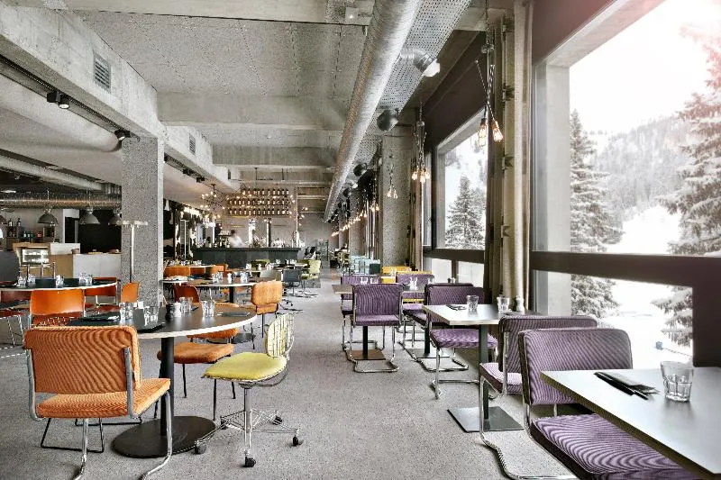 Terminal Neige – Totem - Image 1