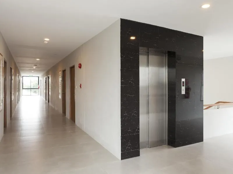 Easy Hotel - Image 1