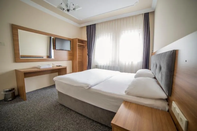 Inceli Hotel - Image 1