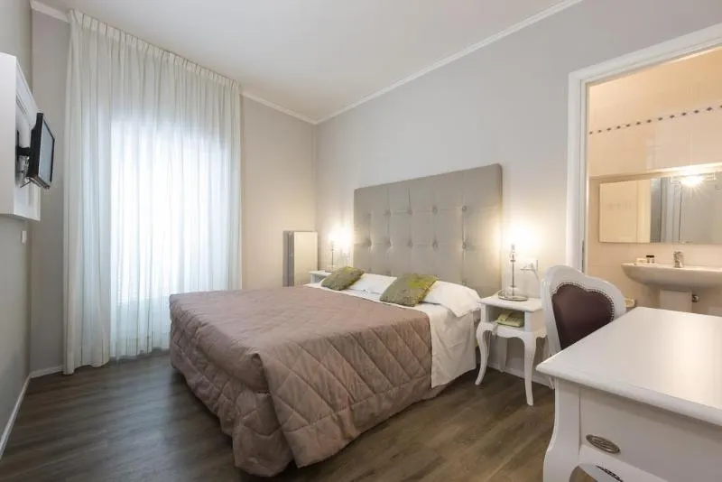 Hotel Degli Oleandri - Image 1