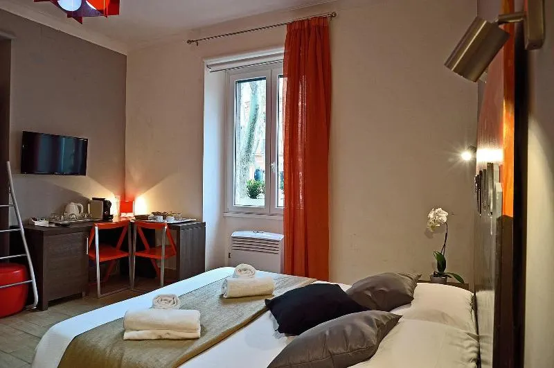 B&B 94Rooms Vatican - Vigliena - Image 1