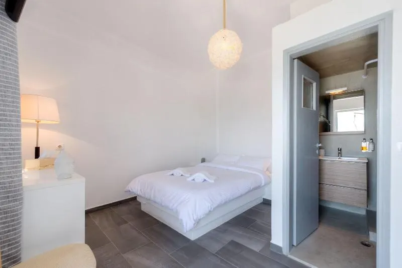Katris Apartments - Image 1