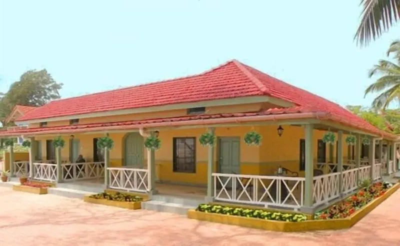 Golden Swan Beach Resort - Image 1