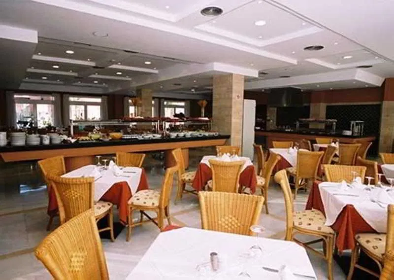 Golf Center - Image 1