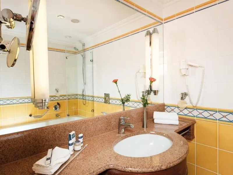 Travel Charme Strandhotel - Image 1