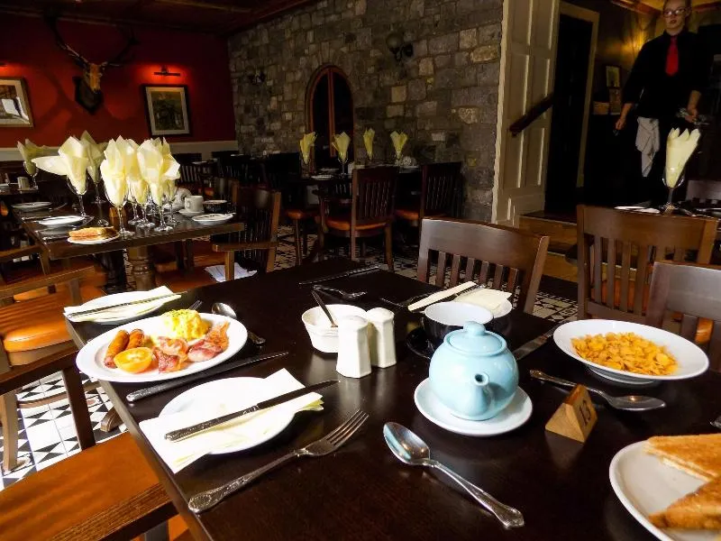The Highlands Hotel - Image 1