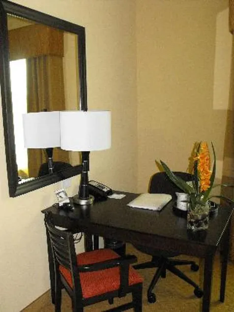 Hampton Inn and Suites Miami-South/Homestead - Image 1