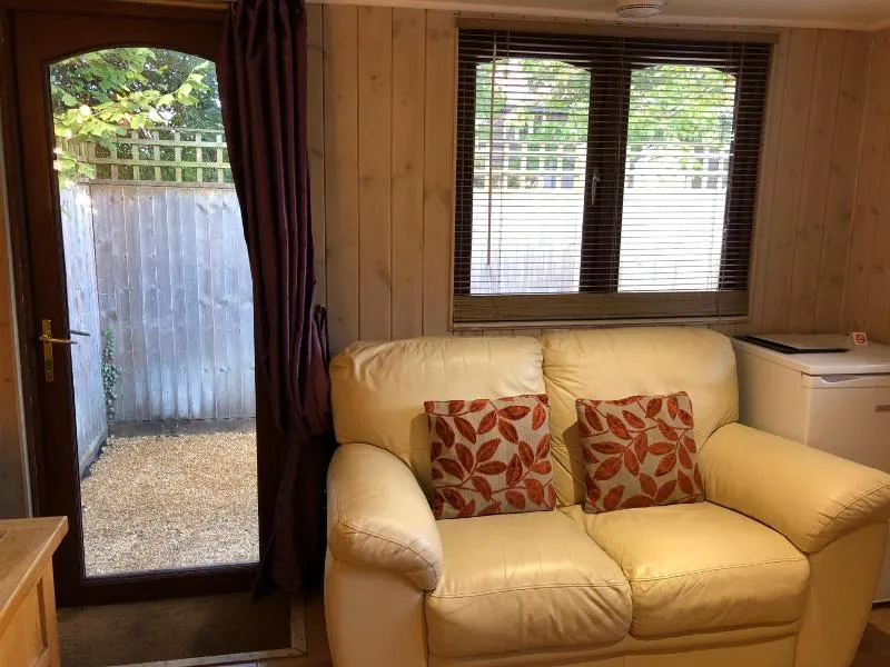 The Walnuts Country House - Image 1