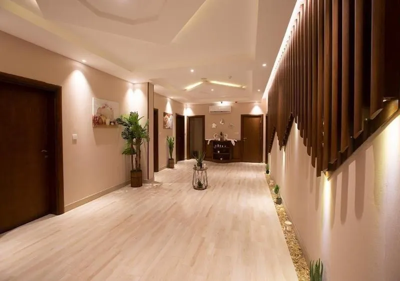 Banan Hotel - Image 1