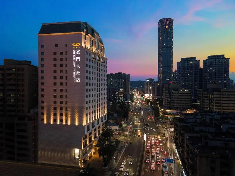 Grand Noble Hotel - Image 1