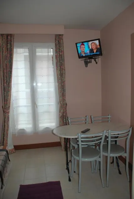 Residence de La Tour - Image 1