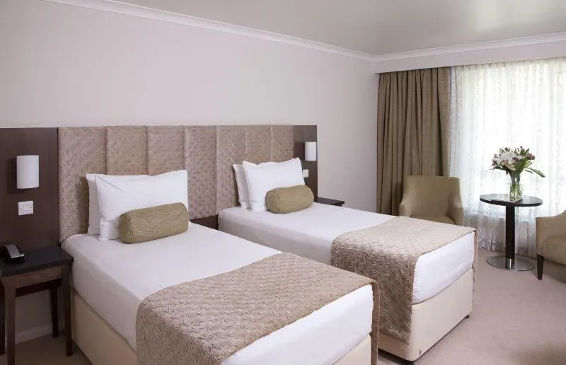 Sudbury House Hotel - Image 1