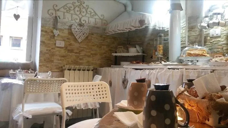 Lunartista Bed and Breakfast - Image 1