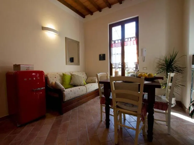 Venturina - One Bedroom - Image 1