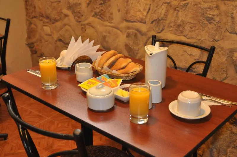 Yupay Inn Hotel - Image 1