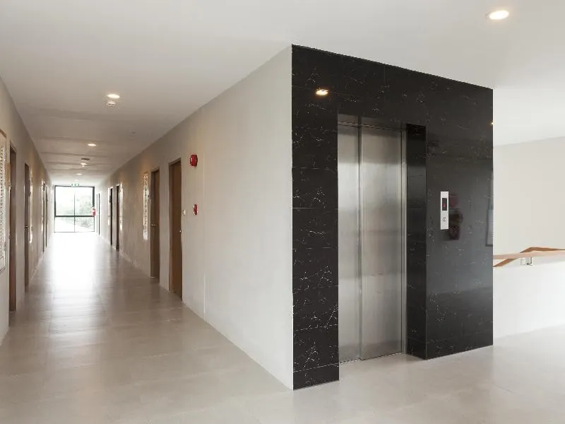 Easy Hotel - Image 1