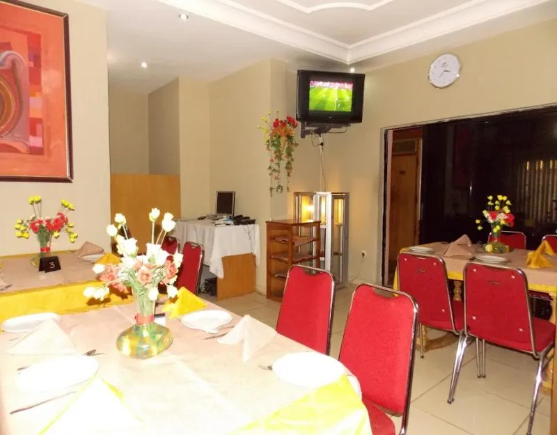 New Golden Hotel - Image 1
