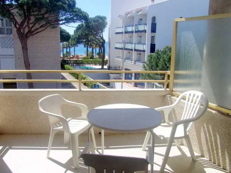 Port Gavina - Image 1