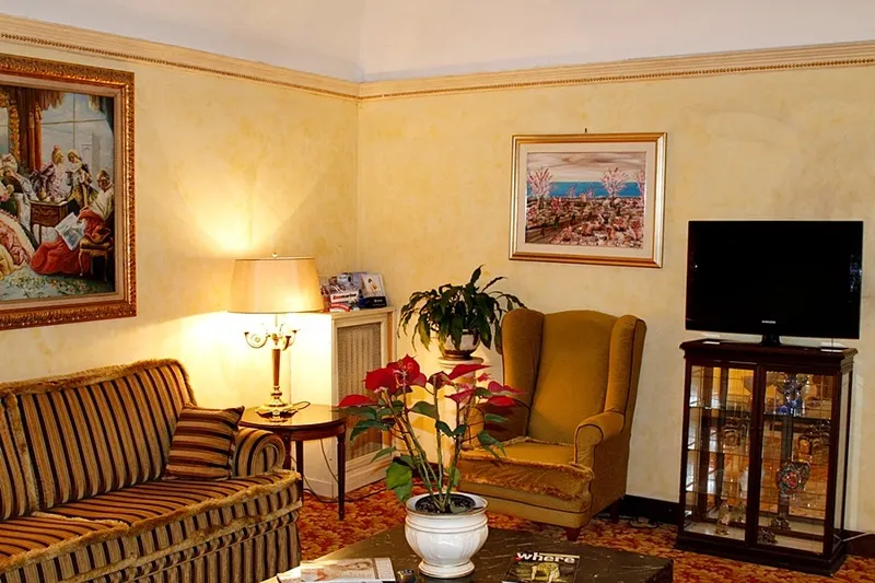 Sistina Hotel - Image 1