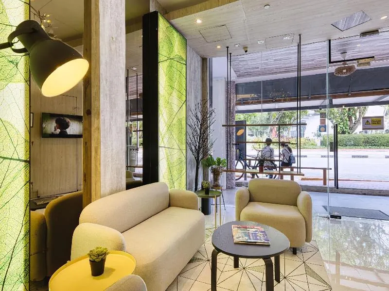 Champion Hotel City - Image 1