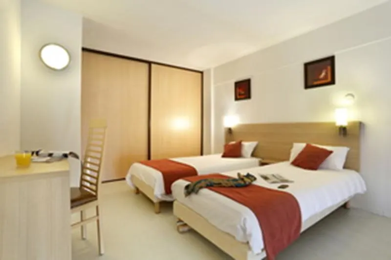 Comfort Suites Les Demeures Champenoises - Image 1
