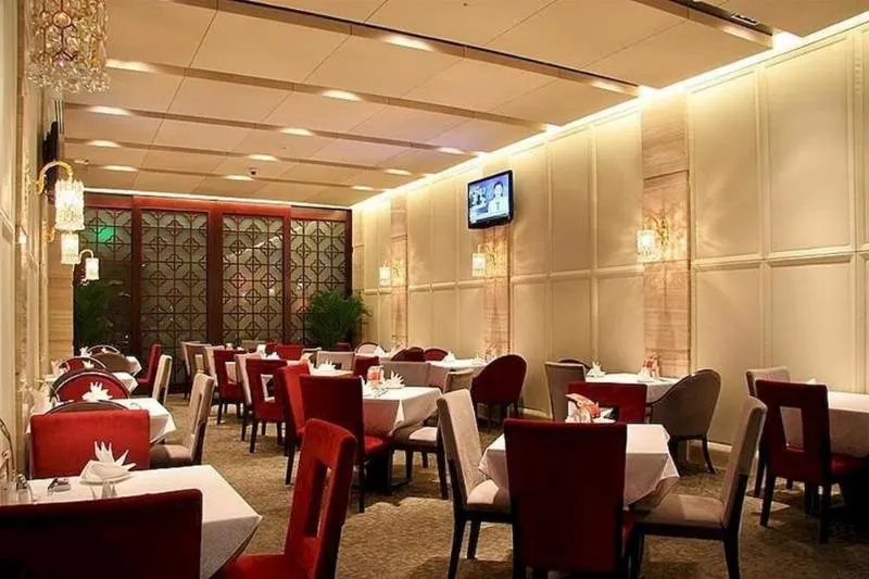 Hua Bin International Hotel - Image 1