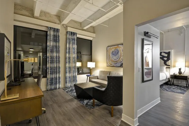 Hotel Indigo Kansas City The Crossroads - Image 1