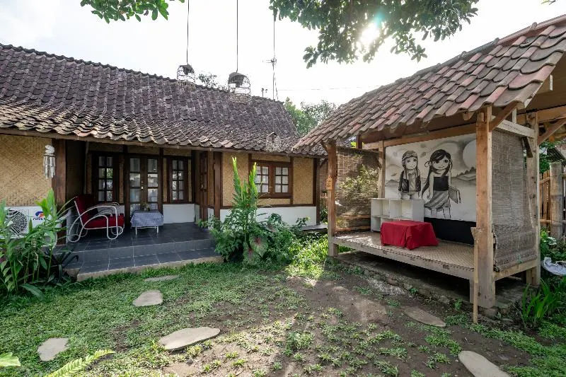 OYO 2393 Omahe Nawung - Image 1