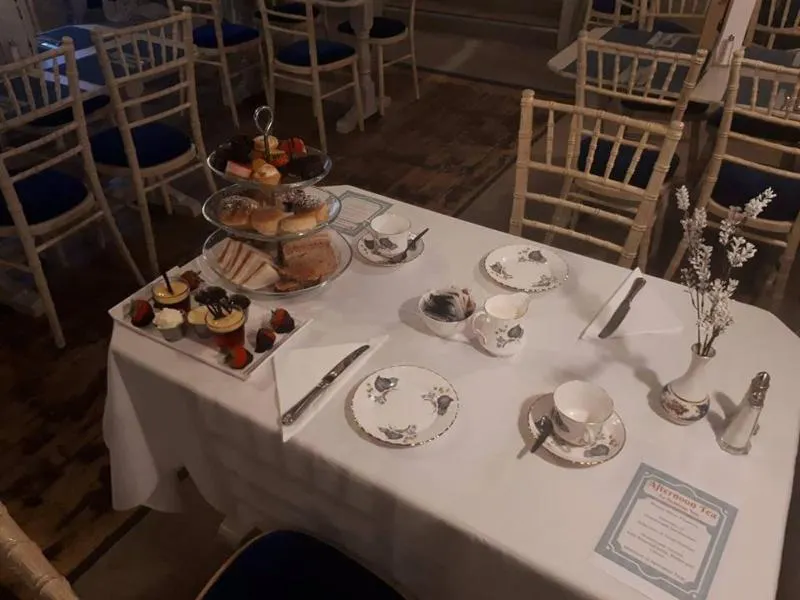 Dobbins Inn - Image 1