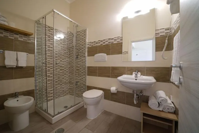 Hotel Casarossa Beach & Sporting - Image 1