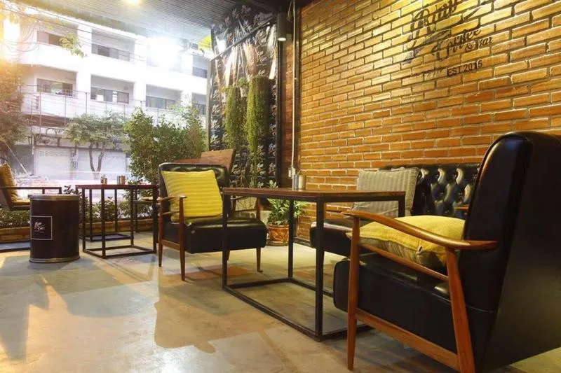 Raw Hostel - Image 1