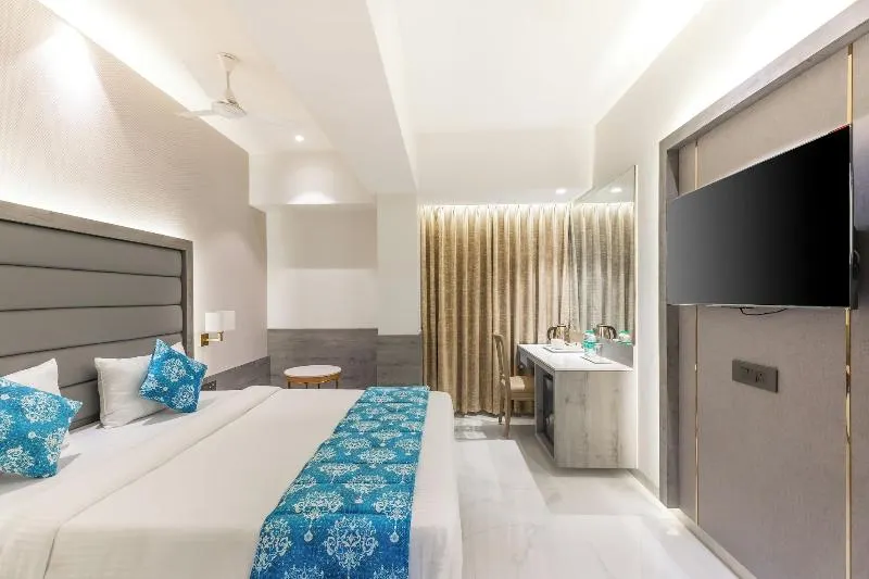 Hotel Supreme Comforts Mumbai Airport - Image 1