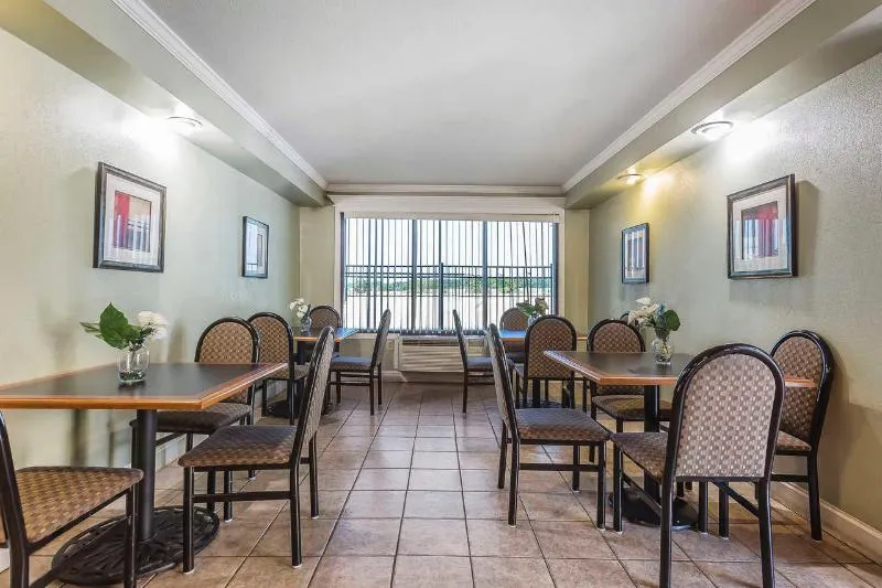 Econo Lodge Gadsden Area - Image 1