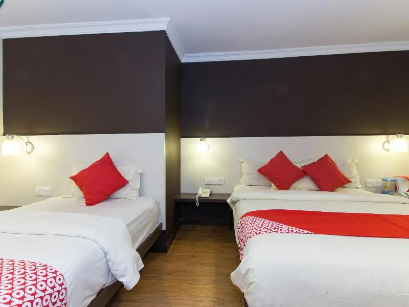 OYO 431 Hotel De Grand Orchard - Image 1