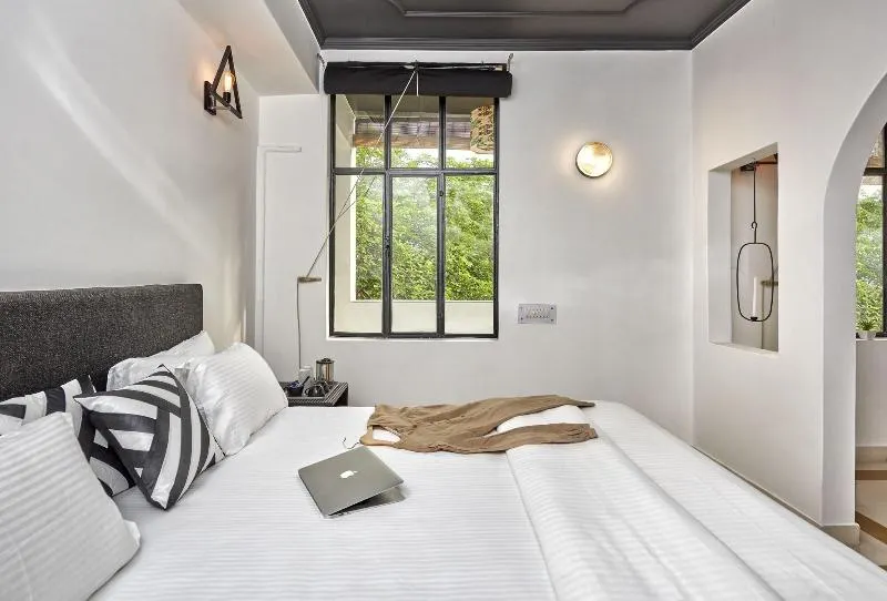 LetsBunk Poshtel - Image 1