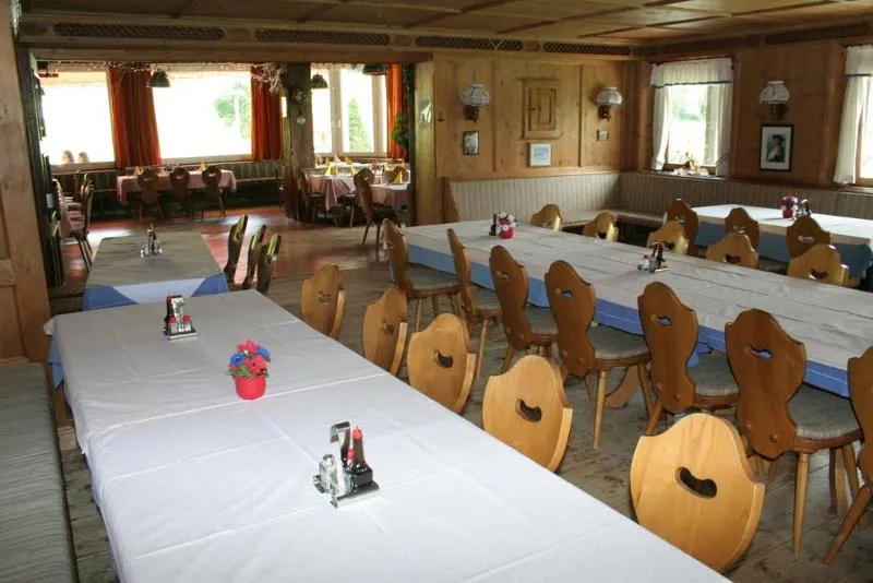 Harmony Hotel Harfenwirt - Image 1